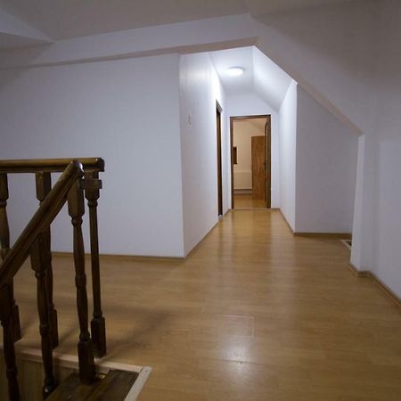 Pe Tocile Apartment Brasov Exterior photo